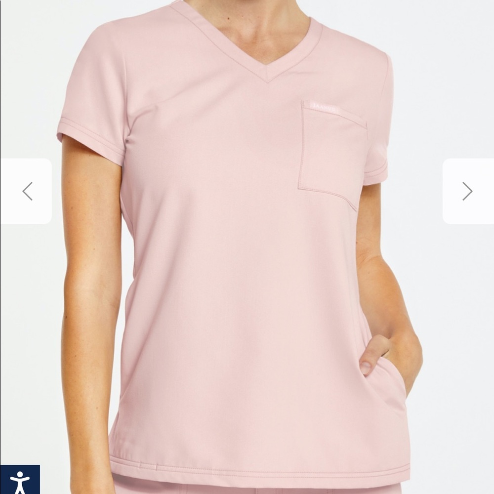 Jaanuu 3 pocket scrub top
